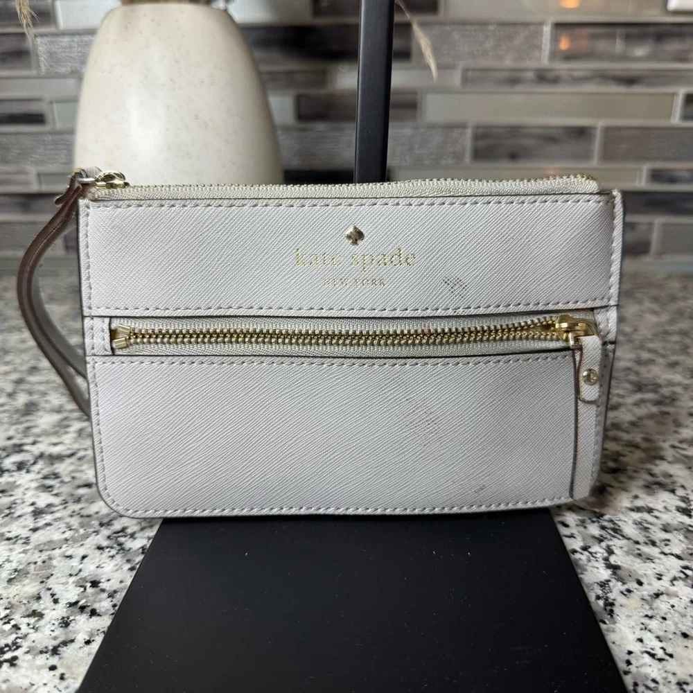 Kate Spade | Leather Wristlet Wallet Minimal